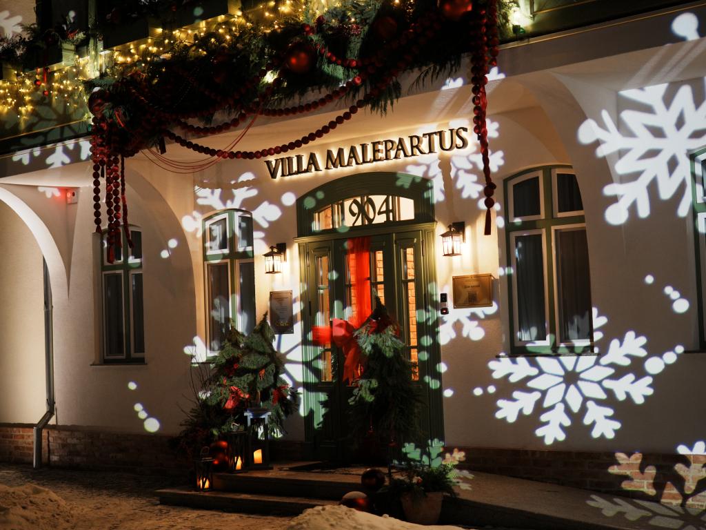 Архитектурная подсветка гостиницы в Москве – пример работы компании JOYLED