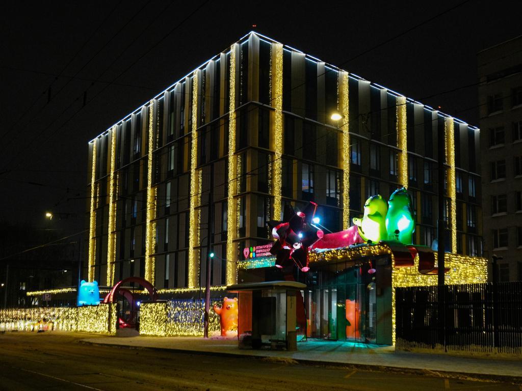 Архитектурная подсветка зданий в Москве – пример работы компании JOYLED