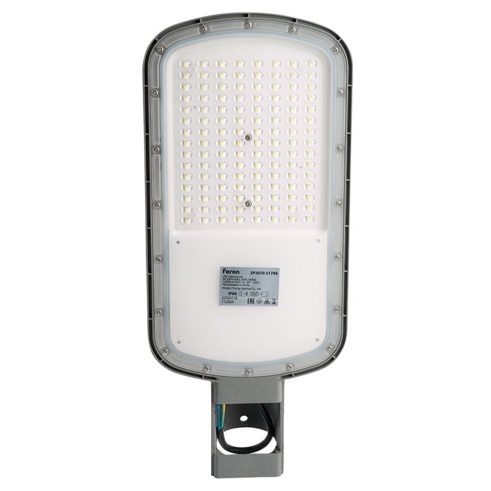 svetodiodnyy_ulichnyy_konsolnyy_svetilnik_feron_sp3070_80w_5000k_ac90_300v_seryy_51799 Светодиодный уличный консольный светильник Feron SP3070 80W 5000K AC90-300V, серый 51799